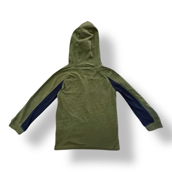 OshKosh B’gosh | Long Sleeve Hooded Tees (4T) - Picture 3 of 9